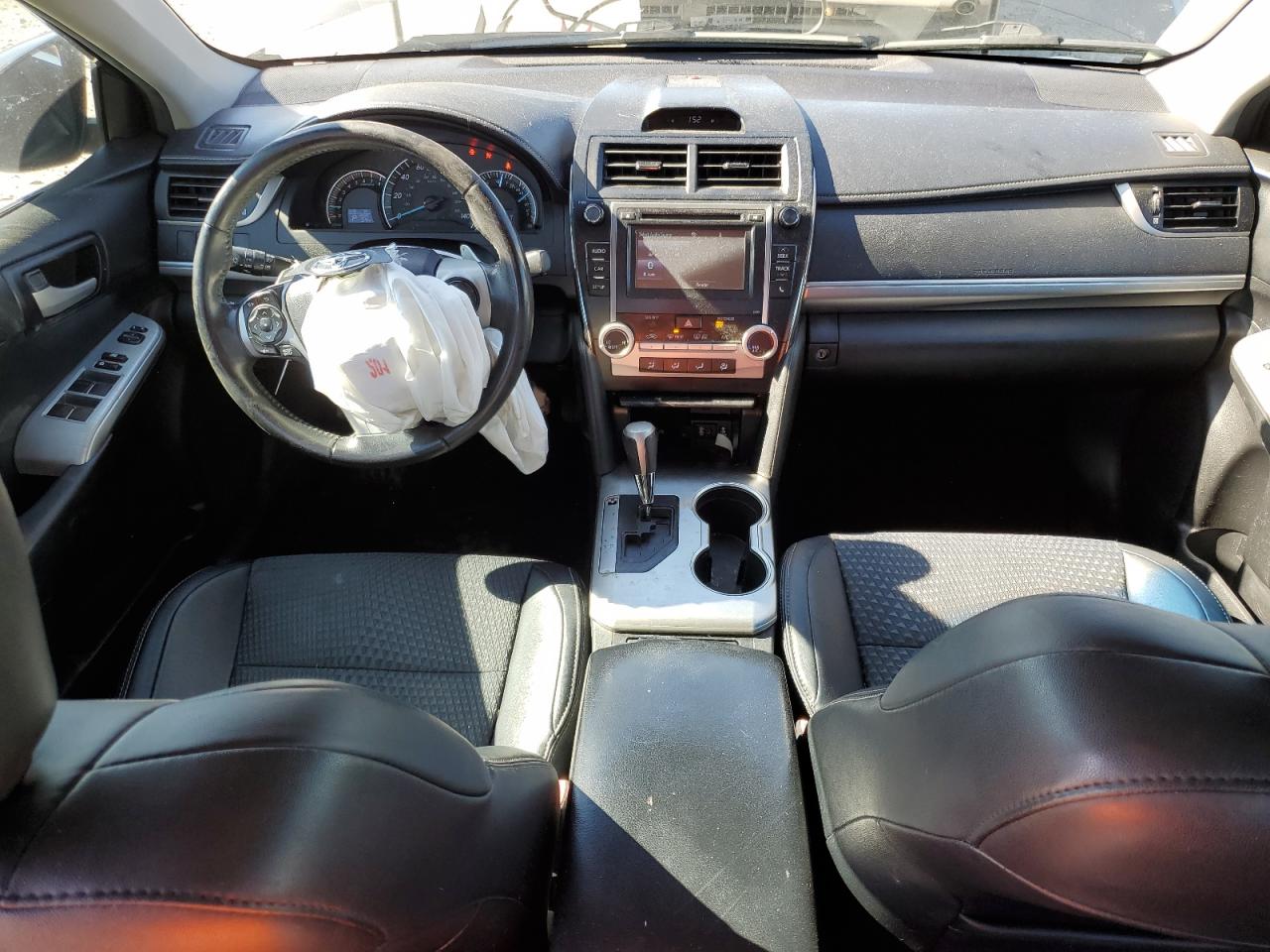 2014 Toyota Camry - Image 8
