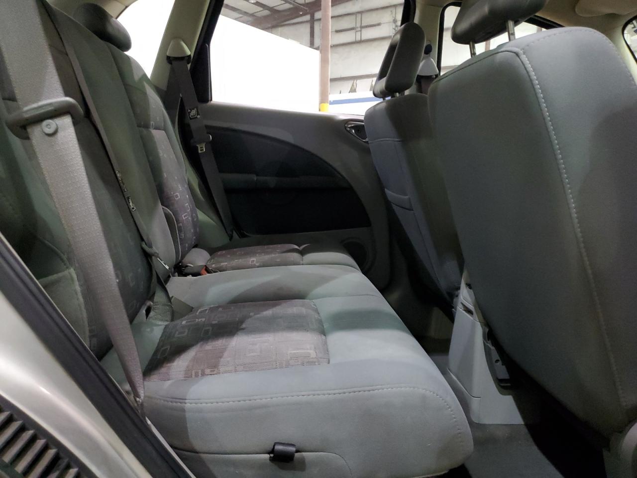 2007 Chrysler PT Cruiser - Image 10