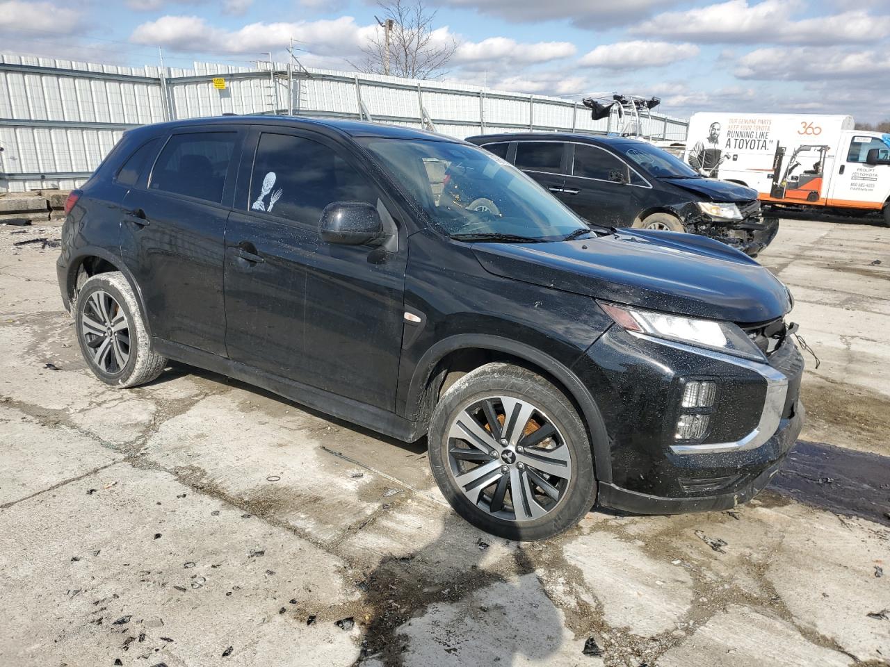 2021 Mitsubishi Outlander - Image 4