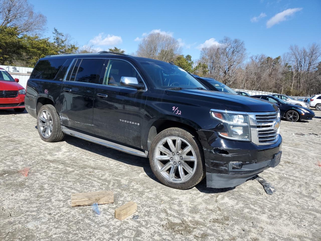 2015 Chevrolet Suburban - Image 4