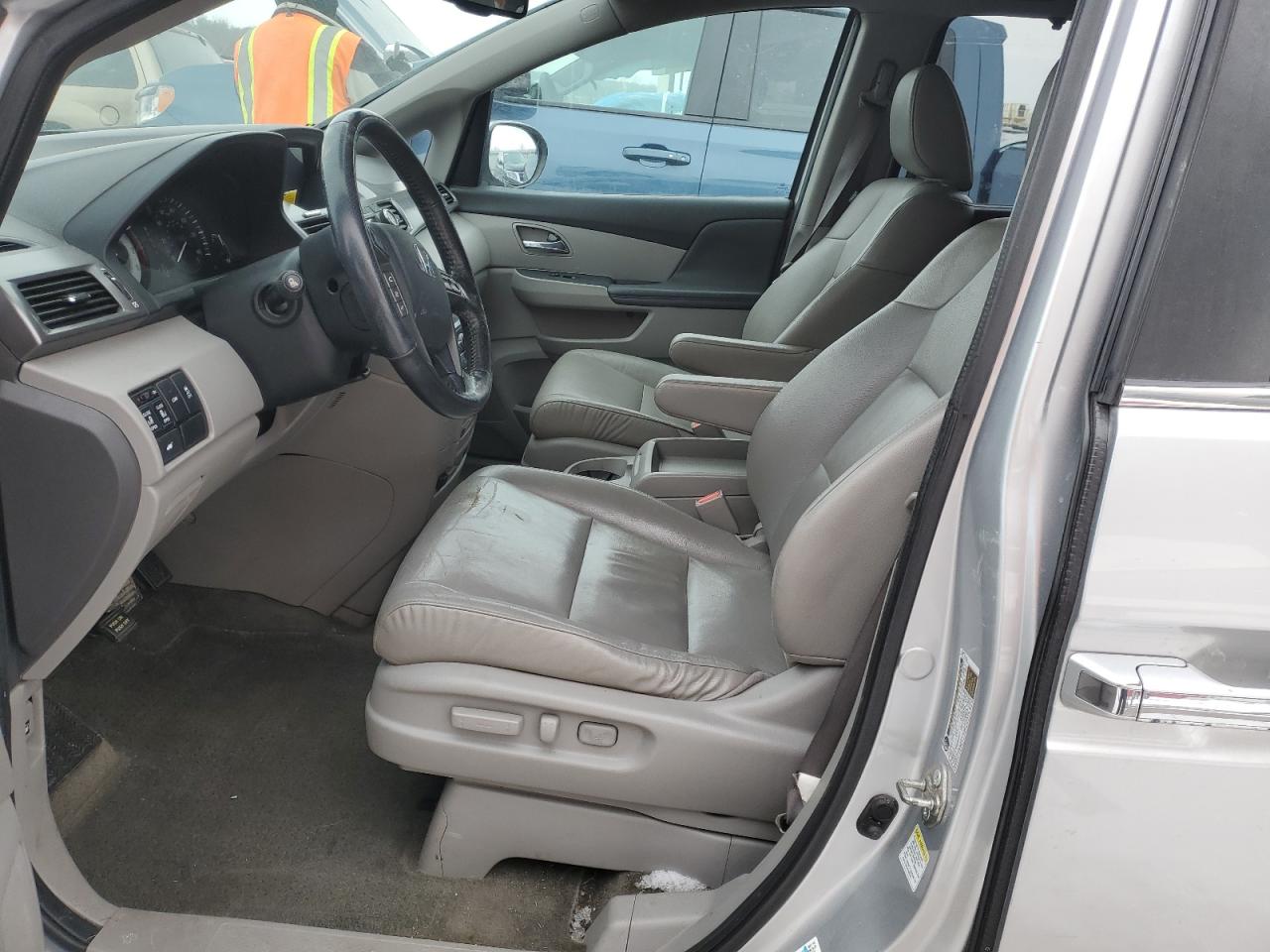 2015 Honda Odyssey - Image 7