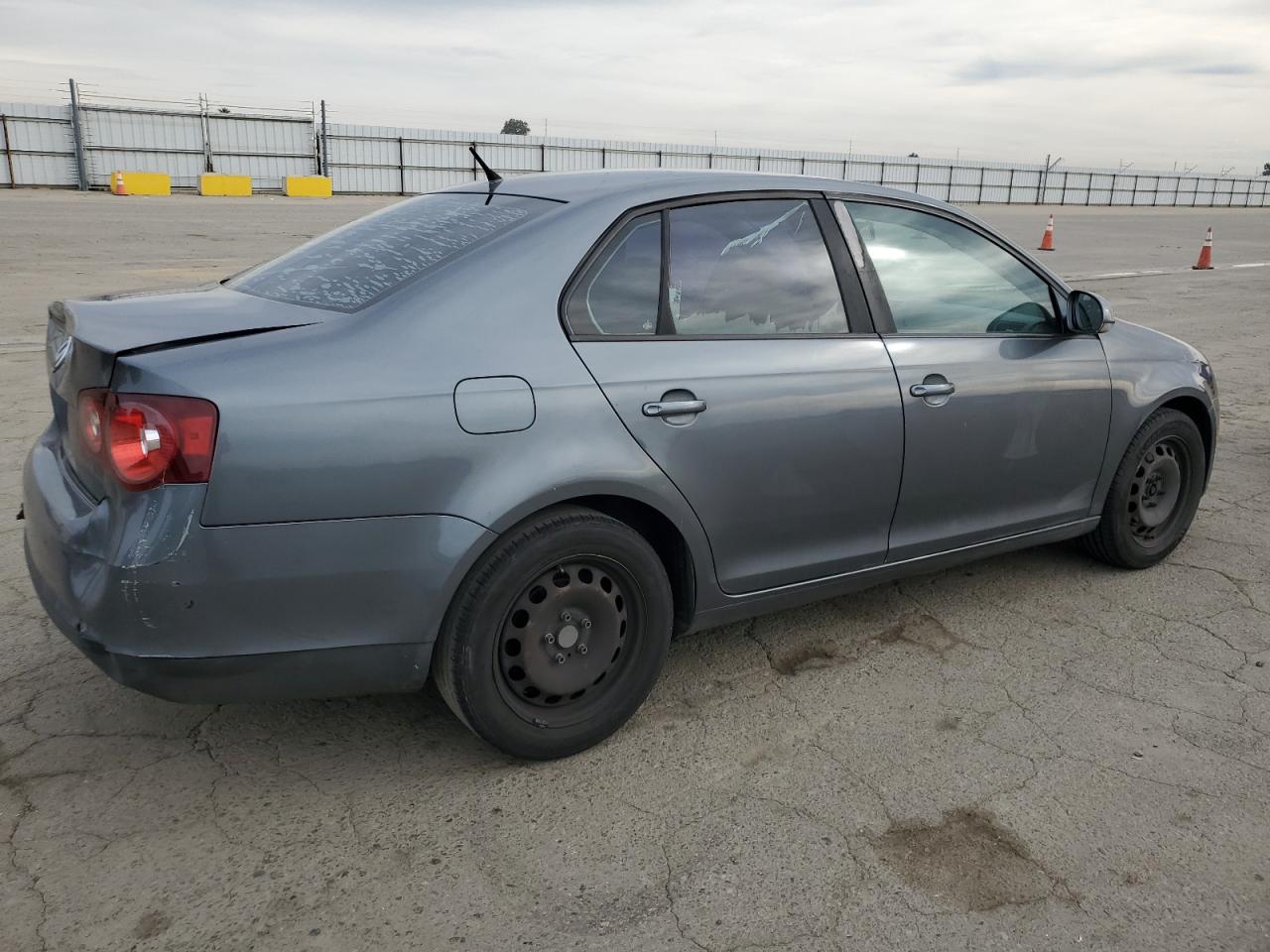 2008 Volkswagen Jetta - Image 3