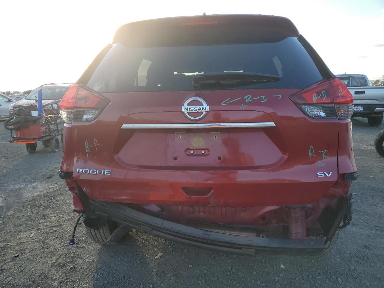 2017 Nissan Rogue - Image 6
