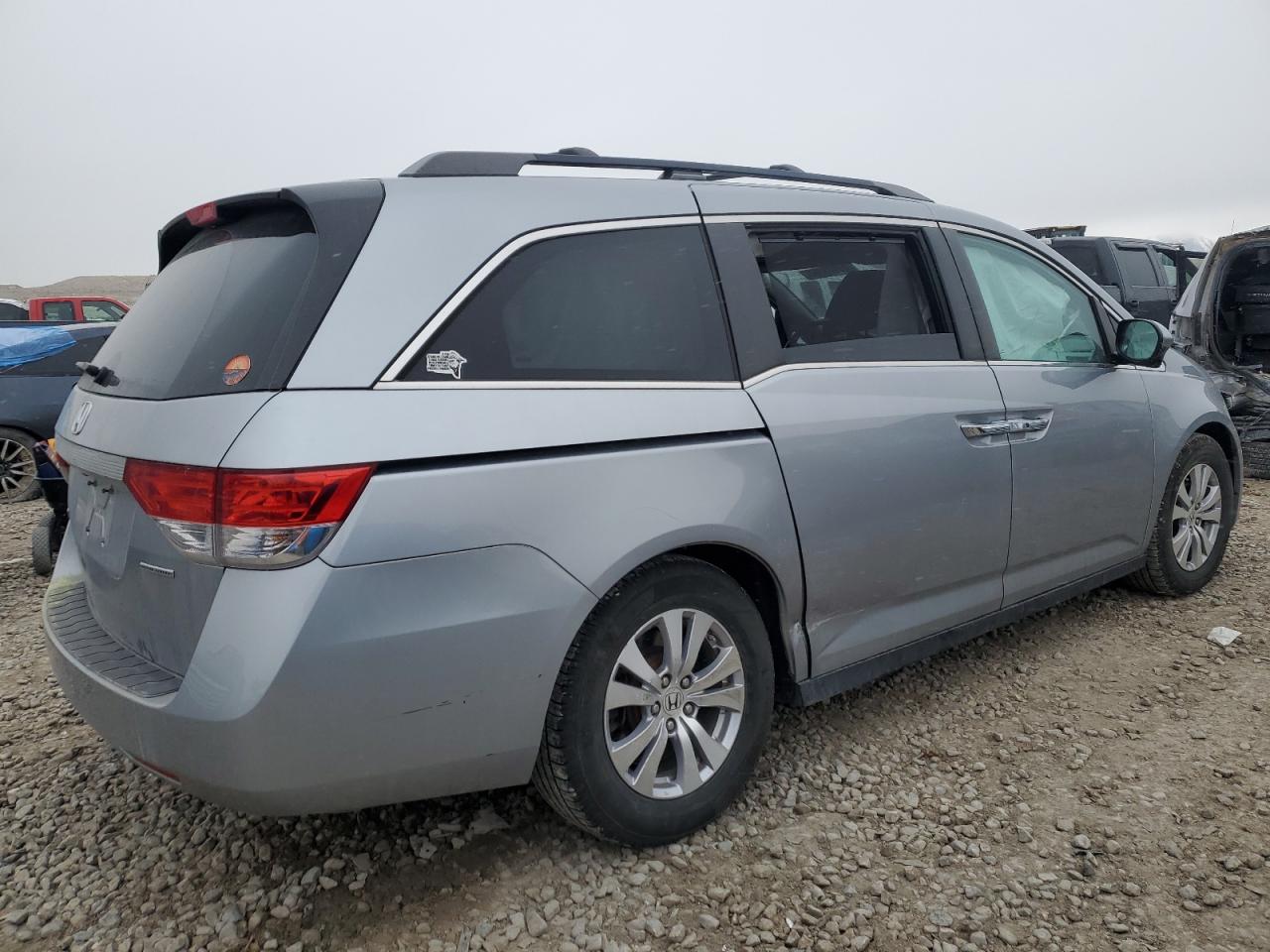 2016 Honda Odyssey - Image 3