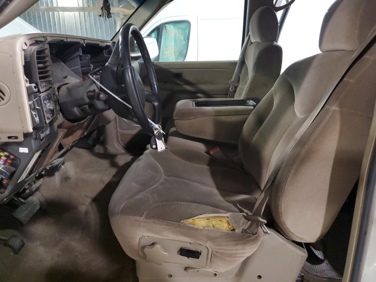 2002 GMC Sierra - Image 7