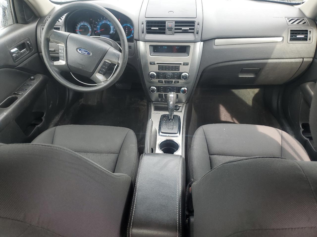 2010 Ford Fusion - Image 8