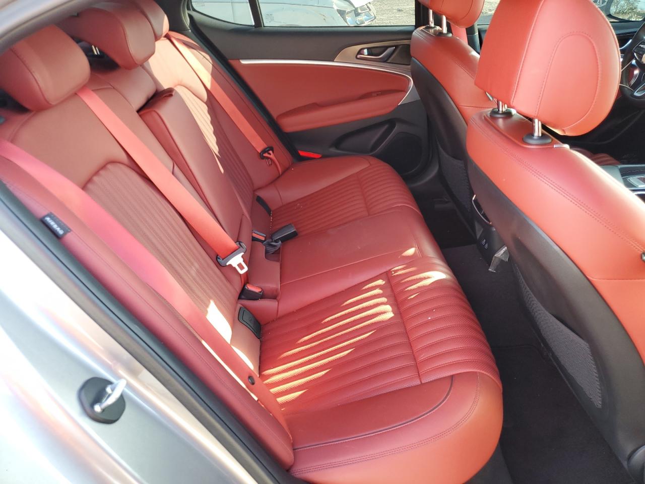 2024 Genesis G70 - Image 10