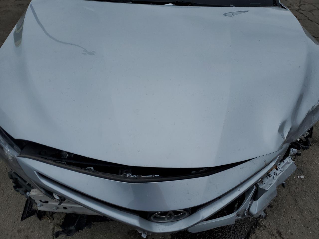 2021 Toyota Camry - Image 11