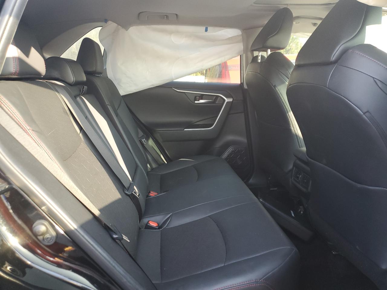 2020 Toyota RAV 4 - Image 11