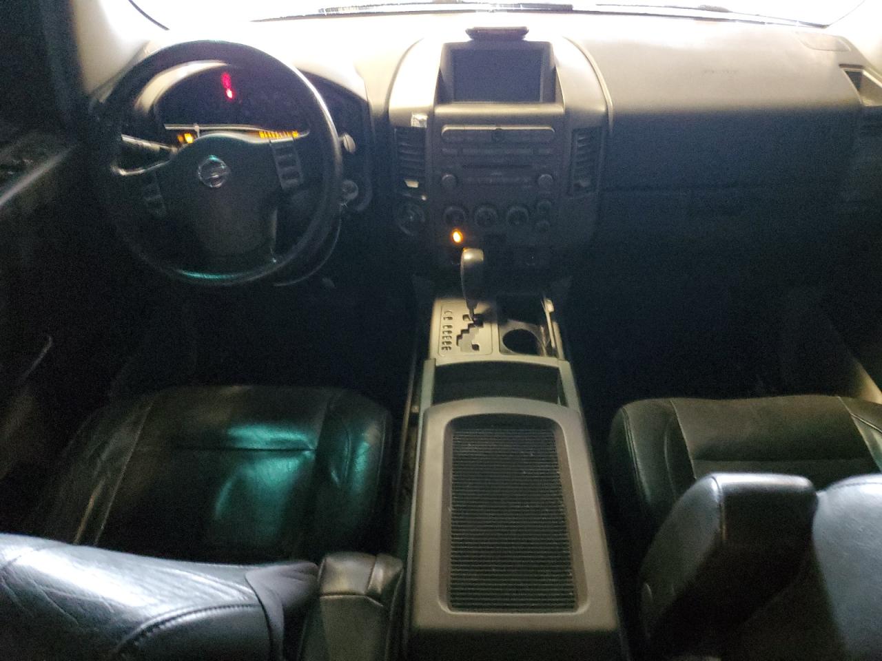 2004 Nissan Armada - Image 8