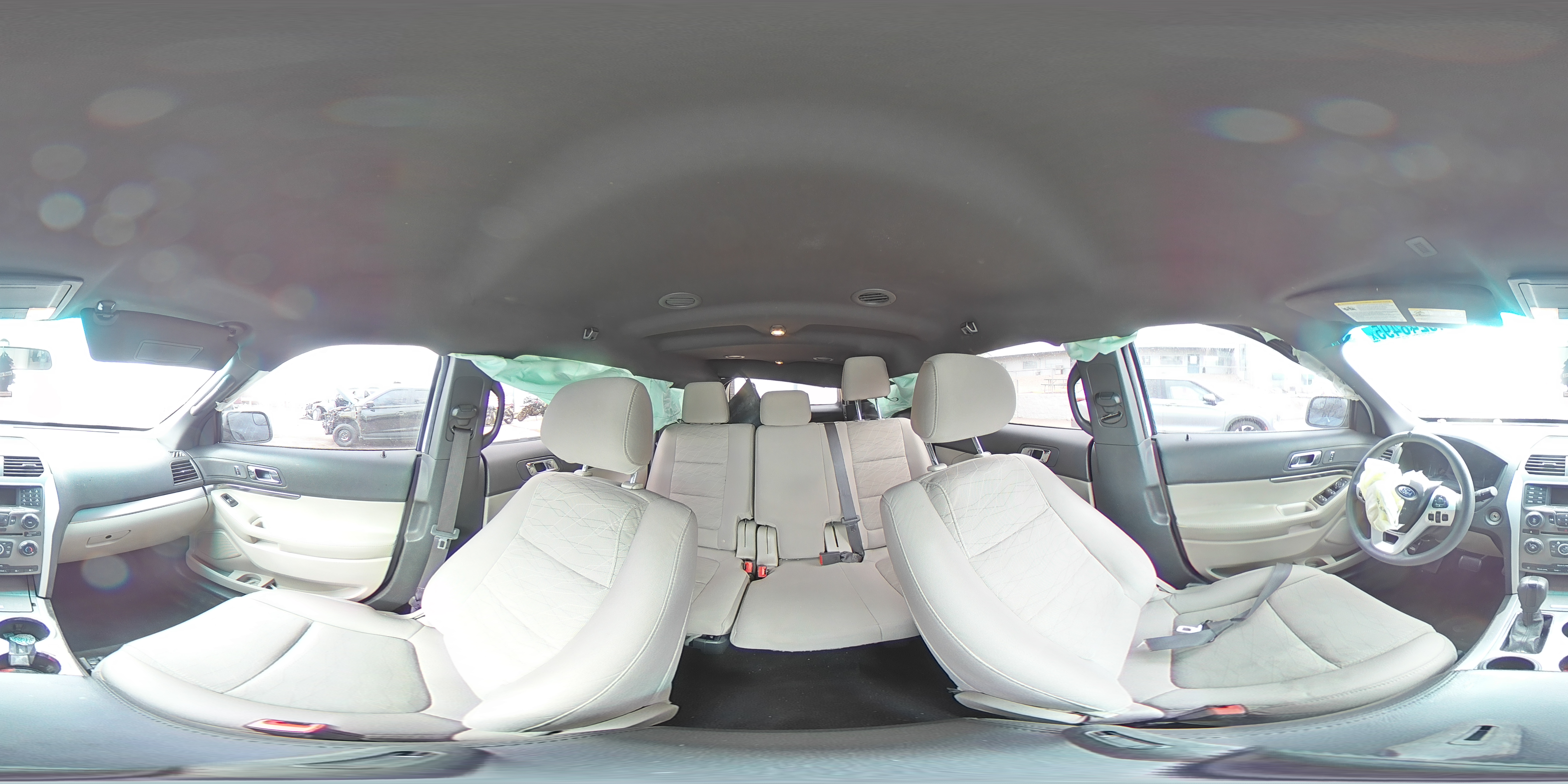2015 Ford Explorer - Image 13