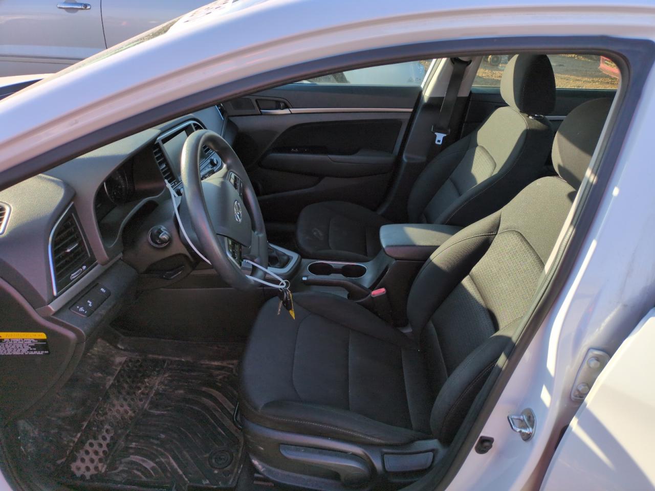 2018 Hyundai Elantra - Image 7