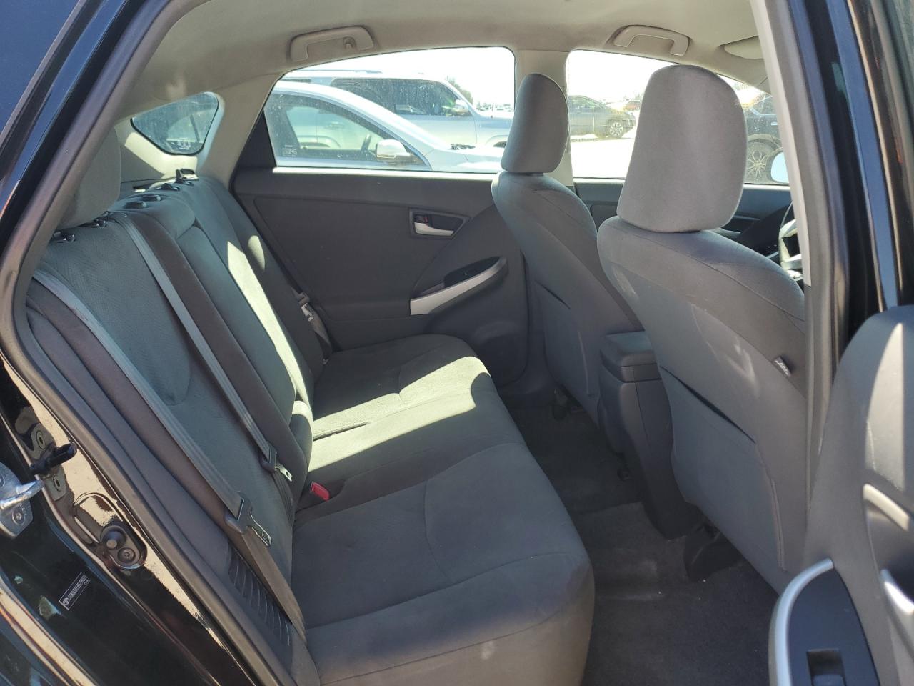 2011 Toyota Prius - Image 11