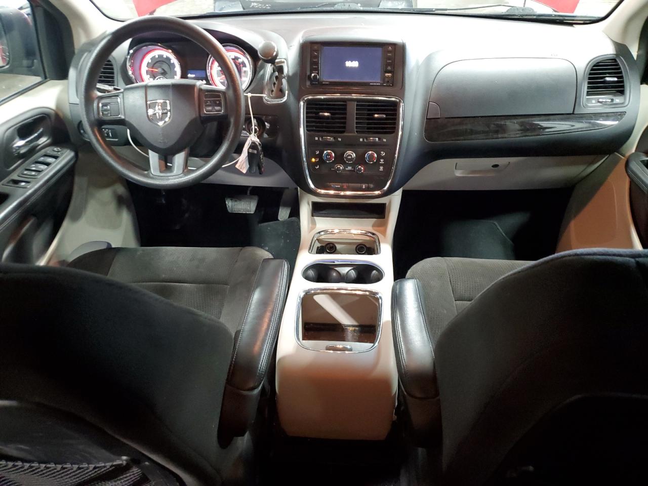 2012 Dodge Caravan - Image 8