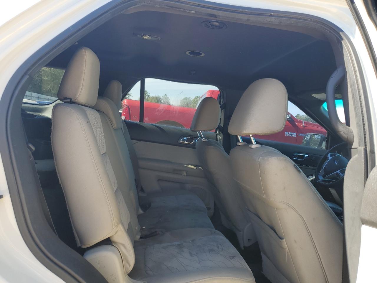 2011 Ford Explorer - Image 11