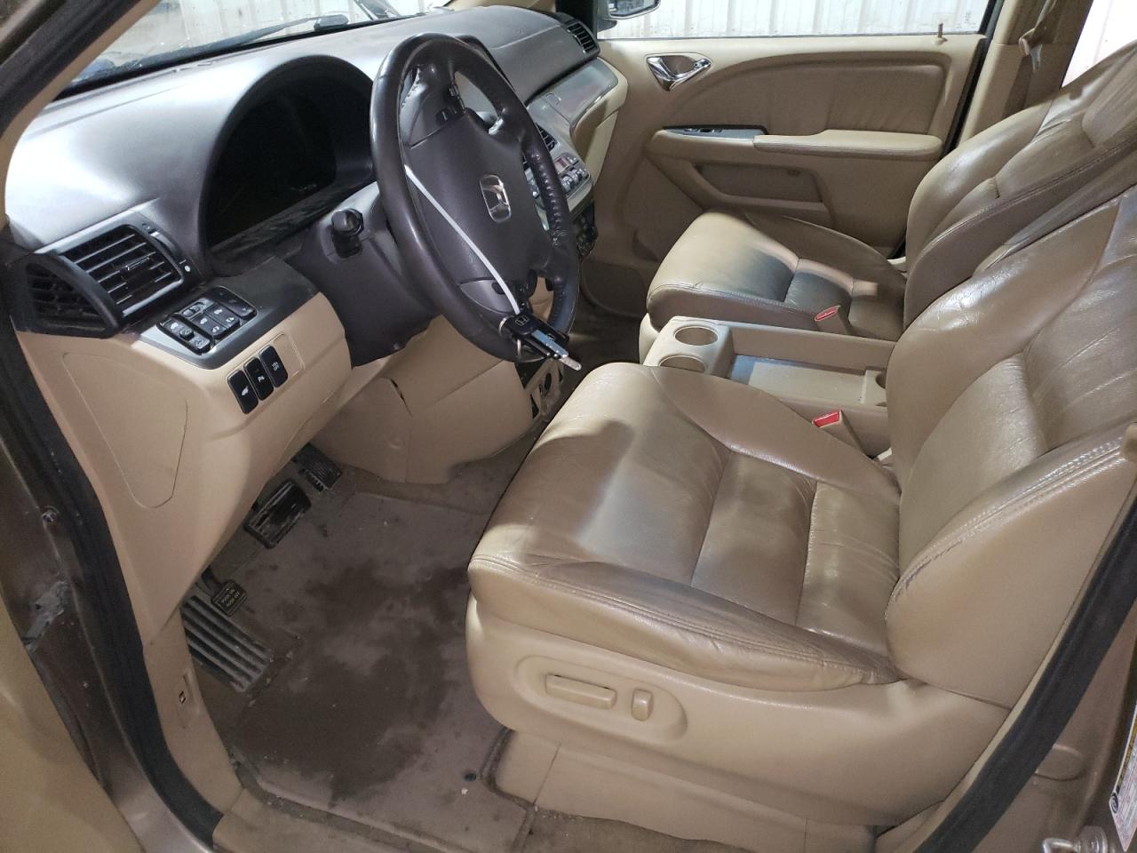 2010 Honda Odyssey - Image 7