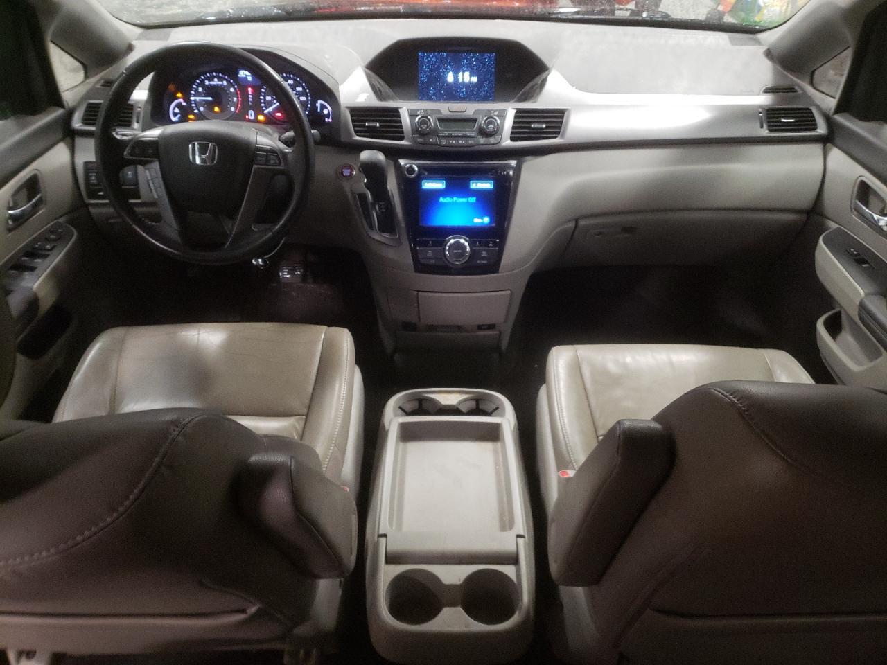 2015 Honda Odyssey - Image 8