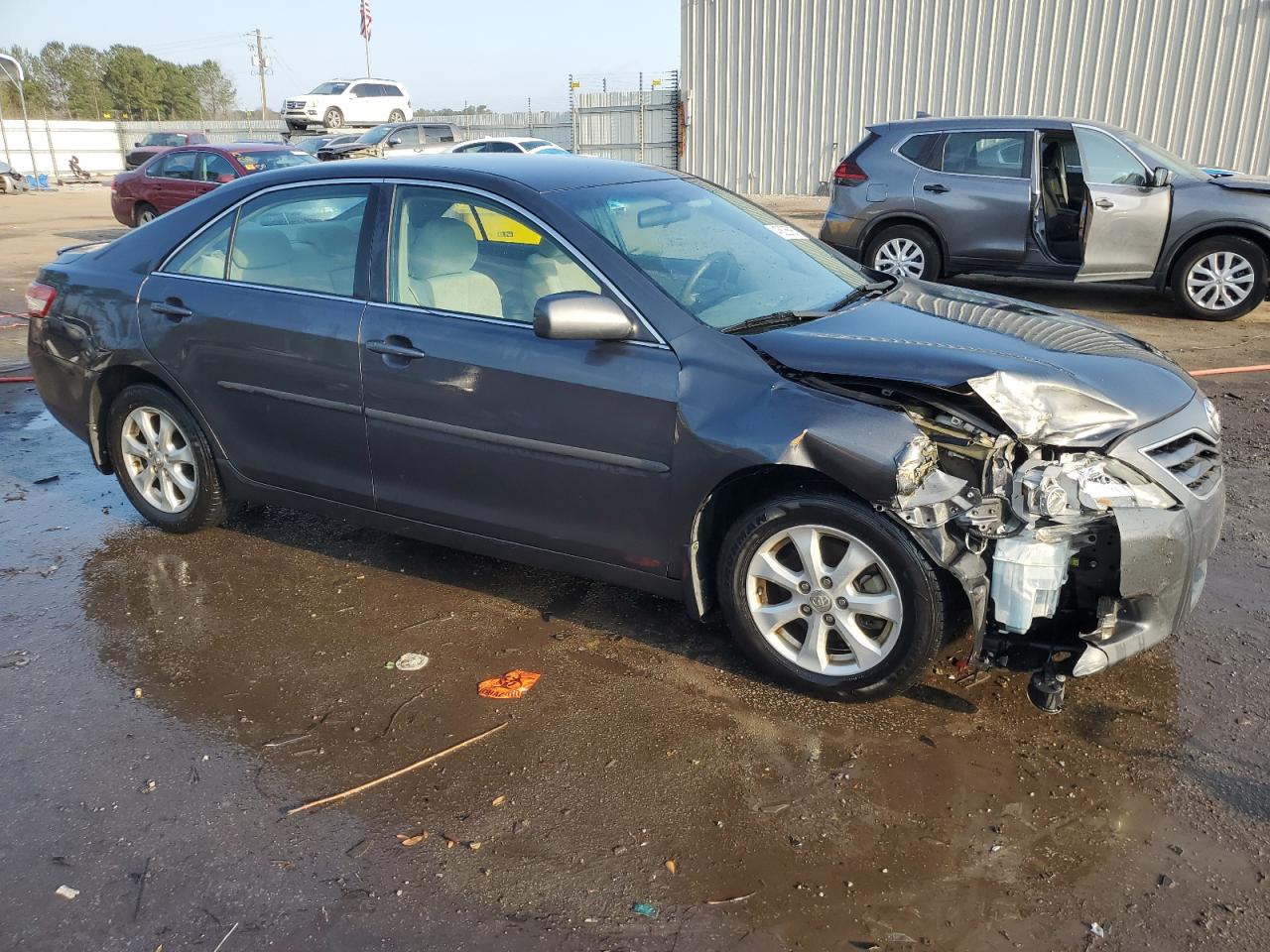 2011 Toyota Camry - Image 4