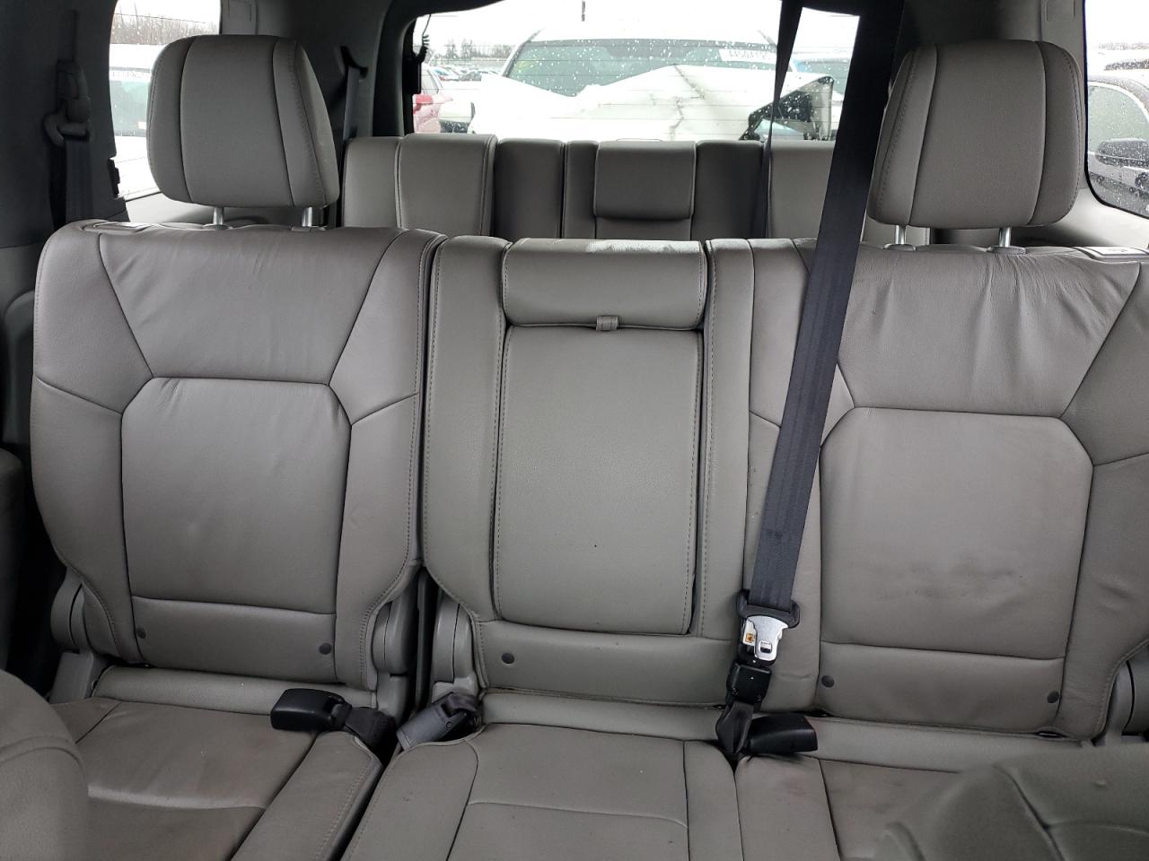 2014 Honda Pilot - Image 10