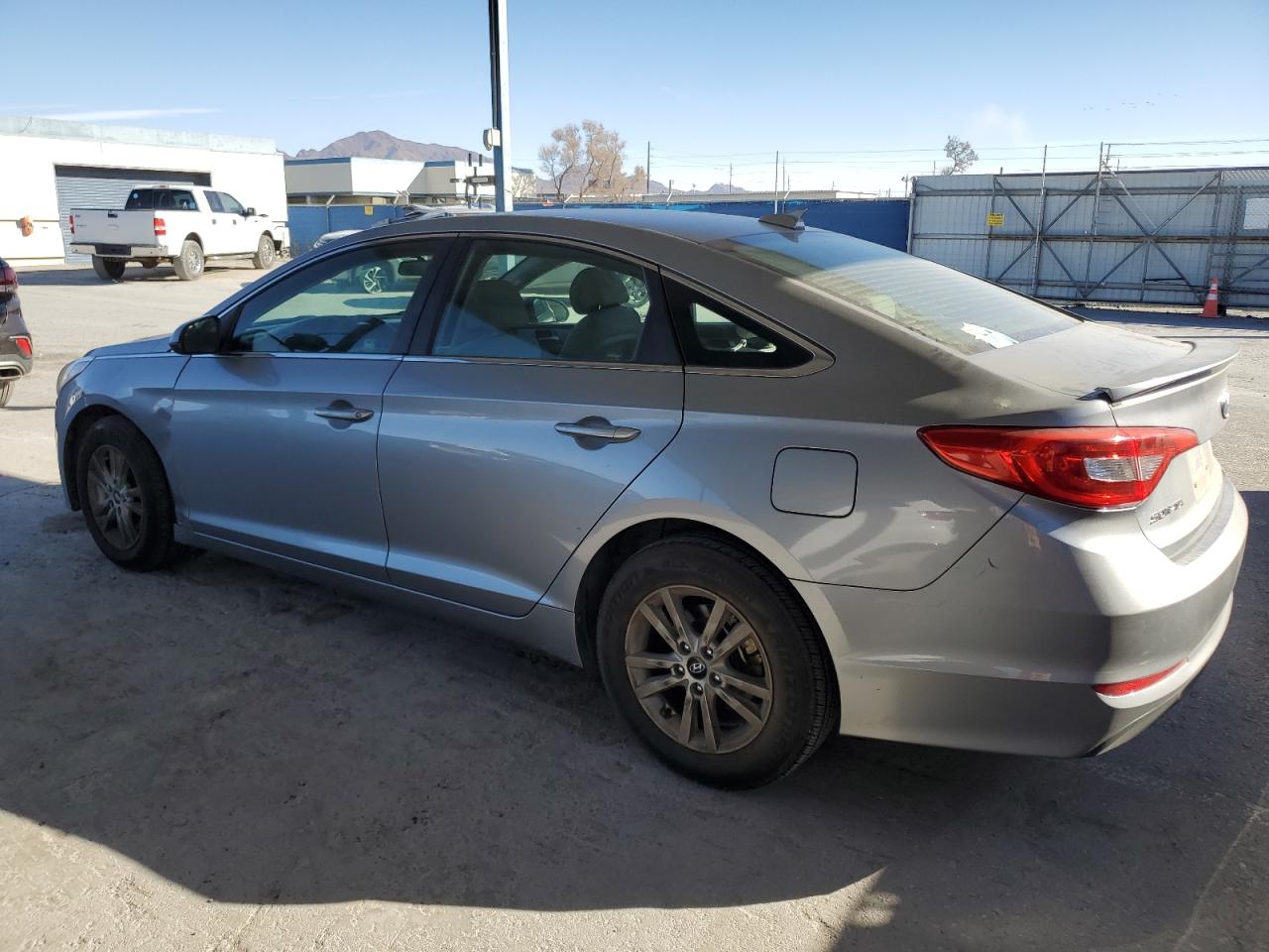 2015 Hyundai Sonata - Image 2