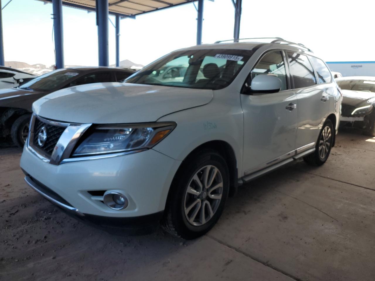 2015 Nissan Pathfinder - Image 1