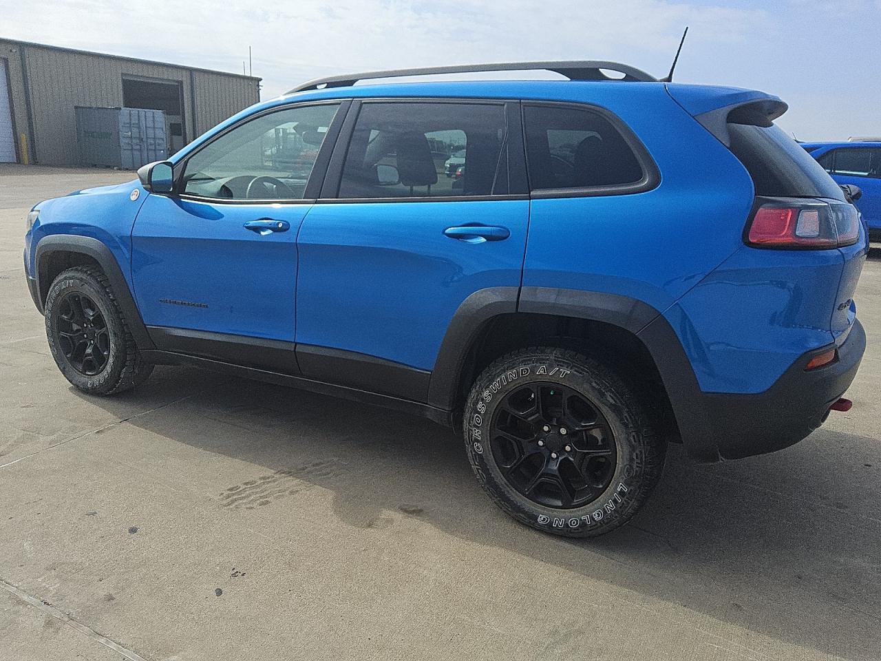 2019 Jeep Cherokee - Image 2