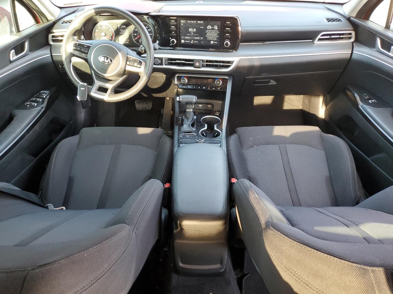 2021 Kia K5 - Image 8