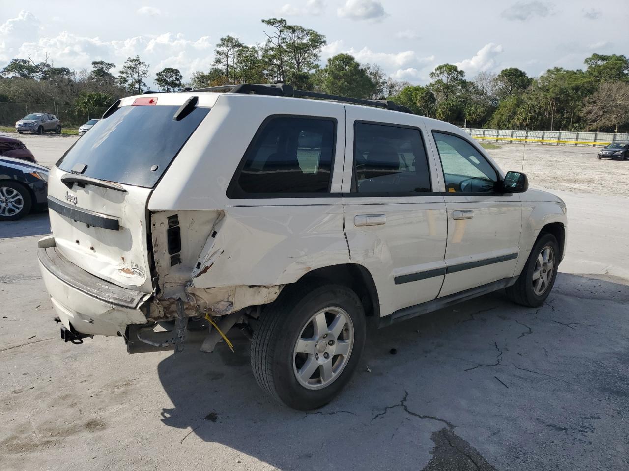 2009 Jeep Grand Cherokee - Image 3