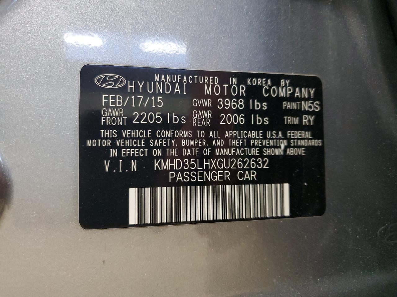 2016 Hyundai Elantra - Image 12