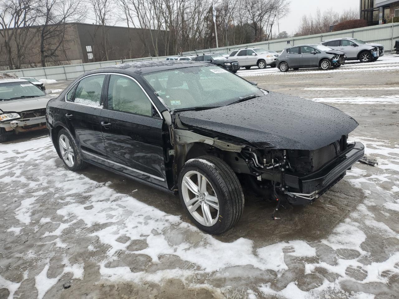 2014 Volkswagen Passat - Image 4