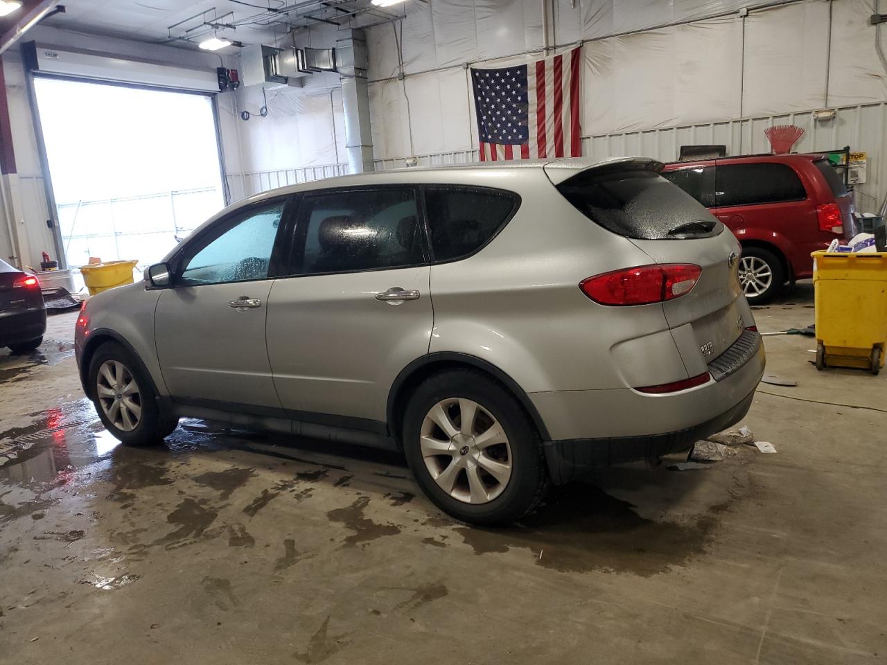 2006 Subaru Tribeca - Image 2