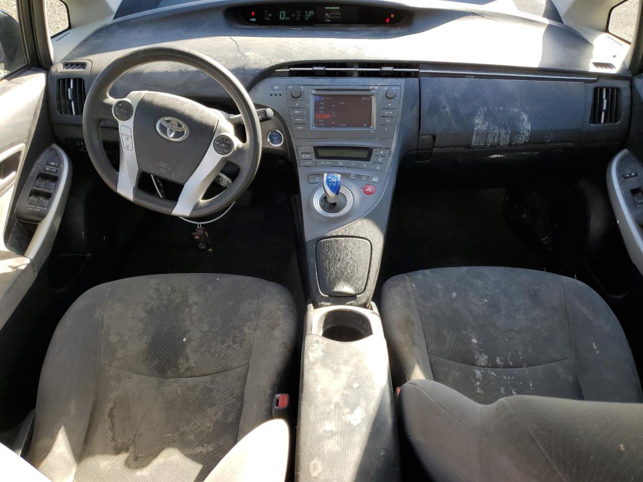 2015 Toyota Prius - Image 8