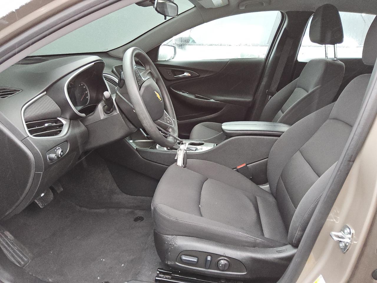 2023 Chevrolet Malibu - Image 7