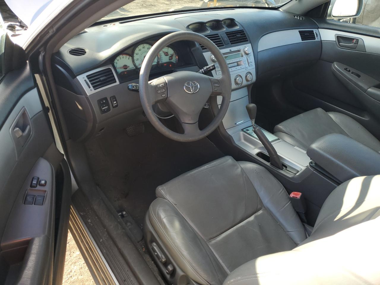 2005 Toyota Camry Solara - Image 8