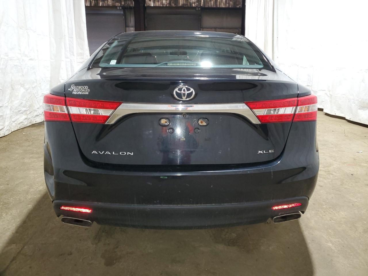 2013 Toyota Avalon - Image 6