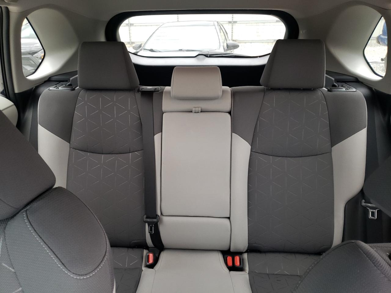 2021 Toyota RAV 4 - Image 10