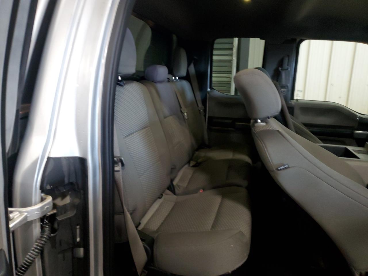 2015 Ford F-150 - Image 10