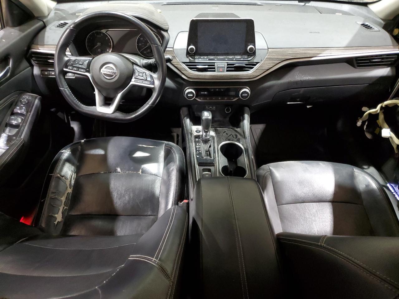 2020 Nissan Altima - Image 8