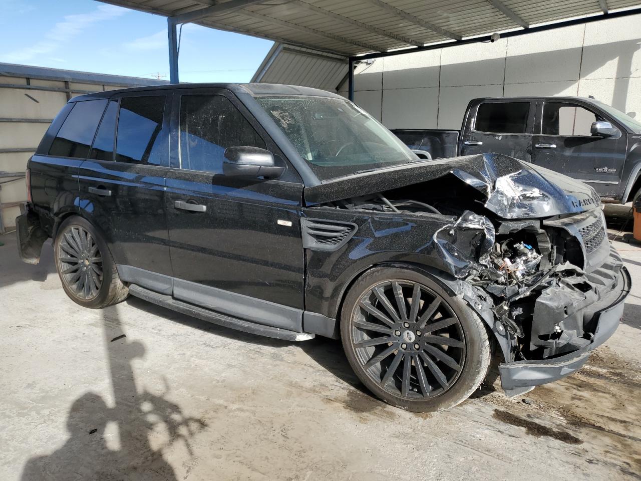 2010 Land Rover Range Rover - Image 4
