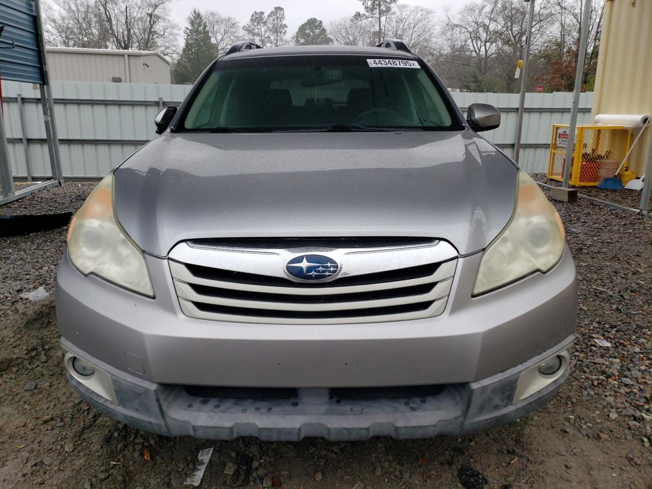2011 Subaru Outback - Image 5