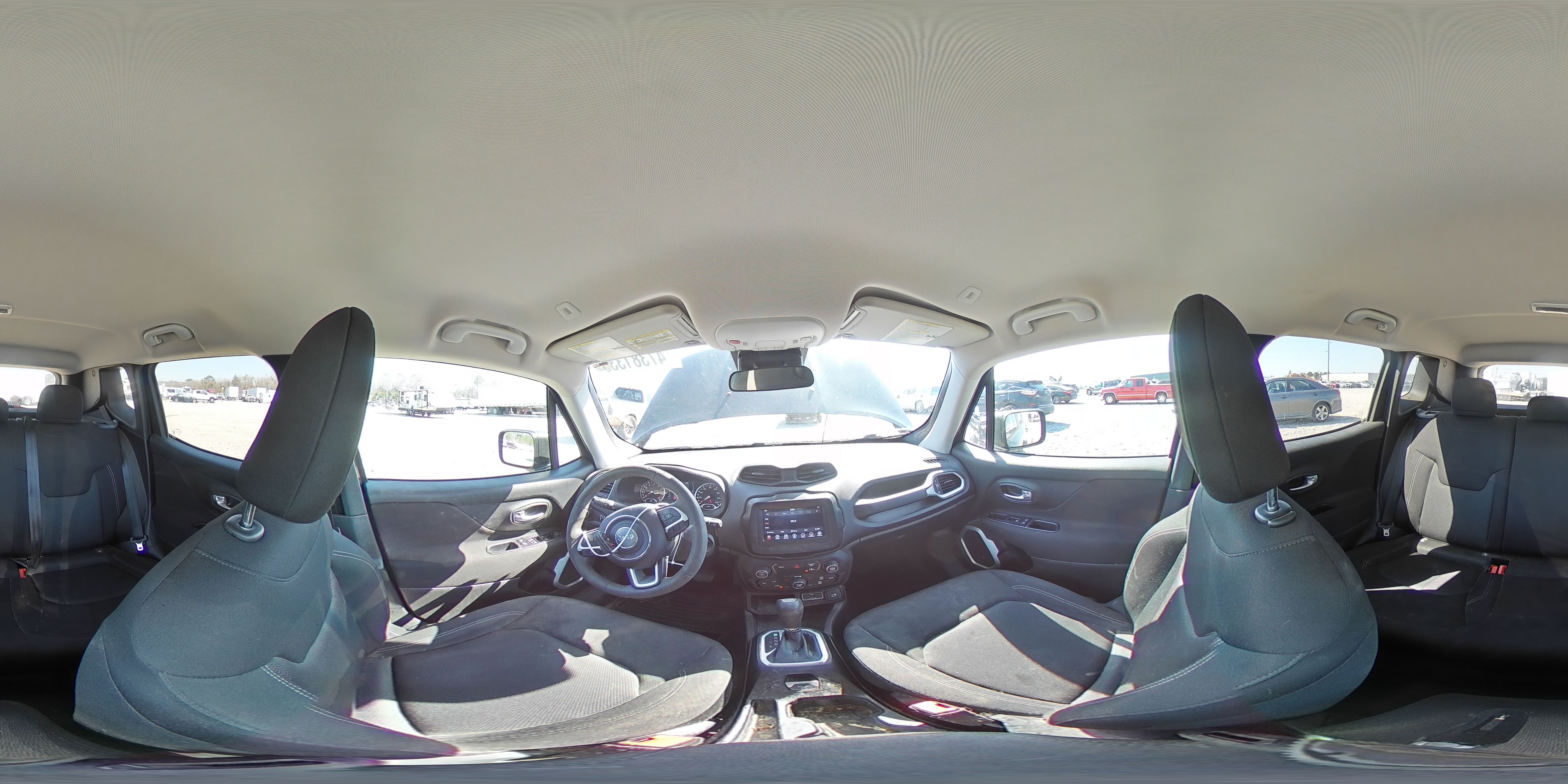 2021 Jeep Renegade - Image 13