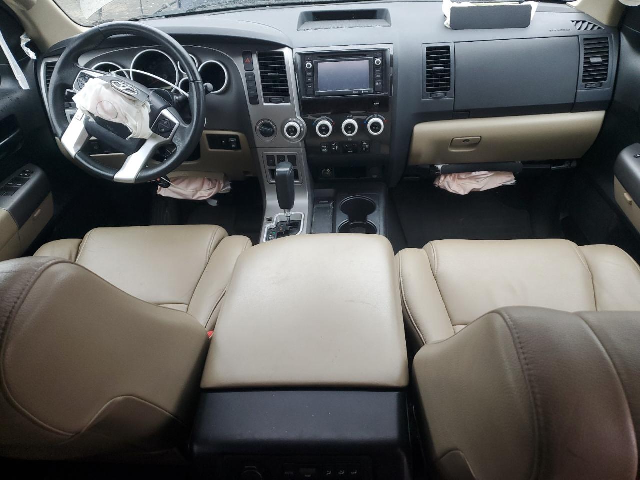 2014 Toyota Sequoia - Image 8