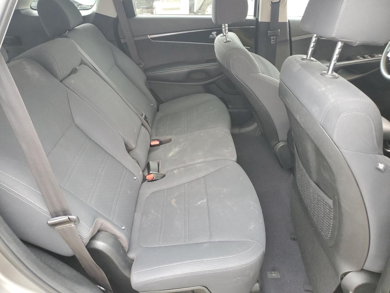2019 Kia Sorento - Image 11