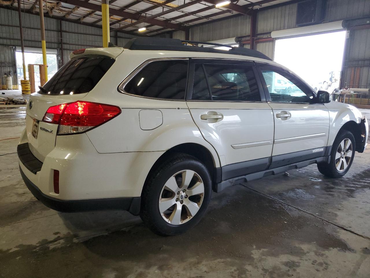 2012 Subaru Outback - Image 3