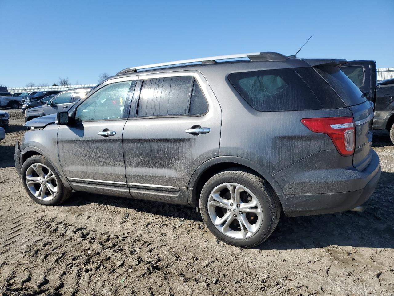 2015 Ford Explorer - Image 2