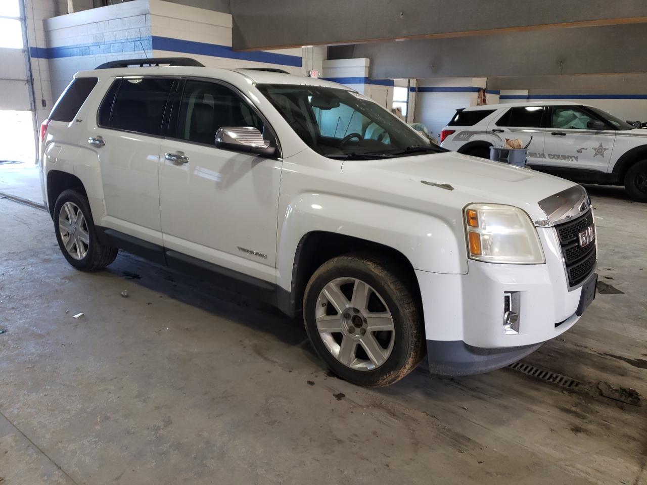 2010 GMC Terrain - Image 4
