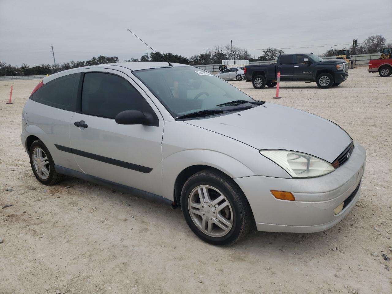 2002 Ford Focus - Image 4