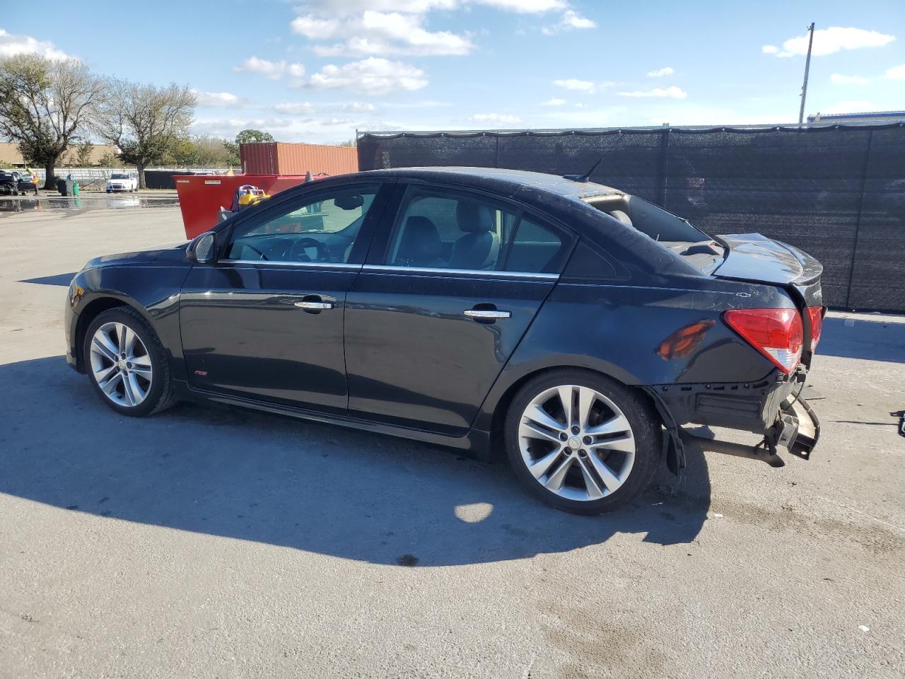 2014 Chevrolet Cruze - Image 2