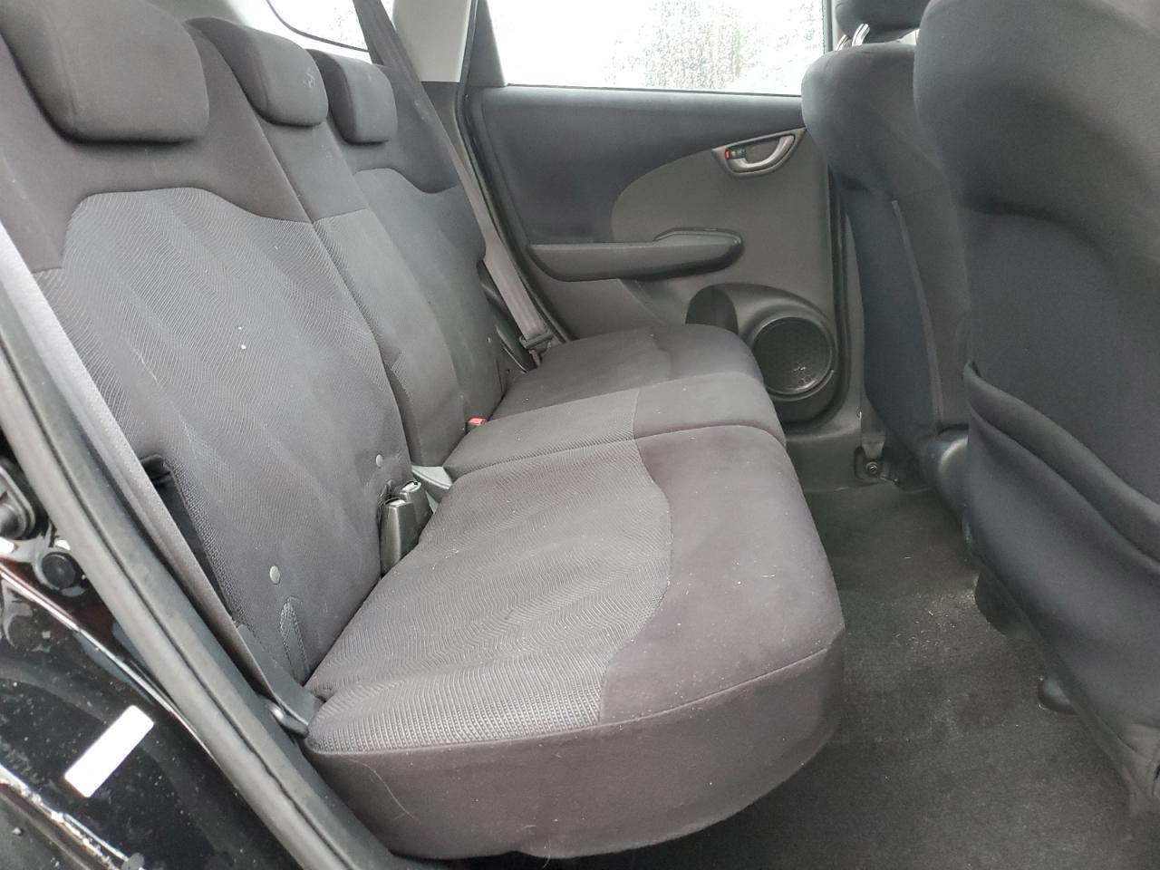 2010 Honda Fit - Image 11