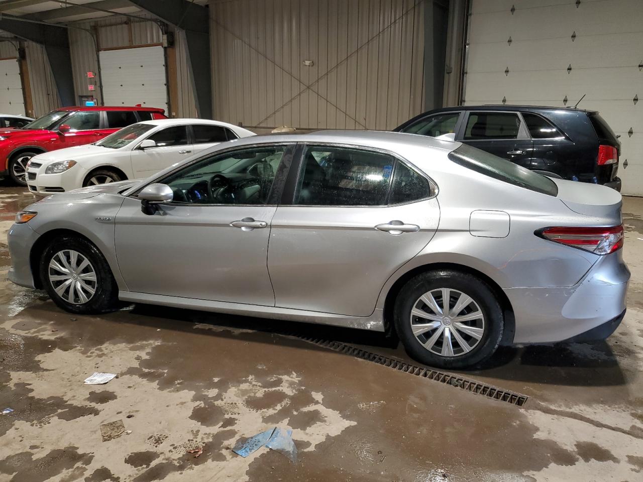 2019 Toyota Camry - Image 2